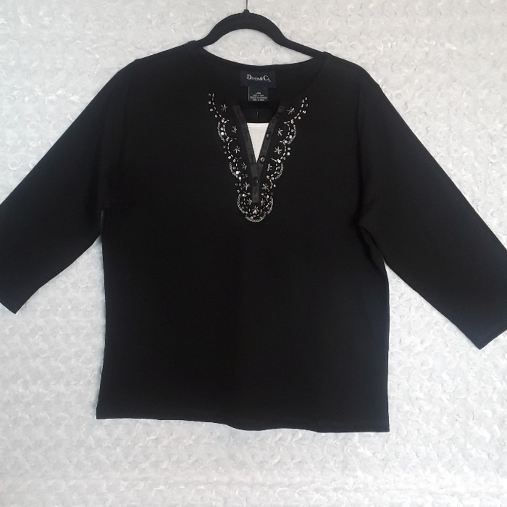 Womens Denim & Co top, size L
